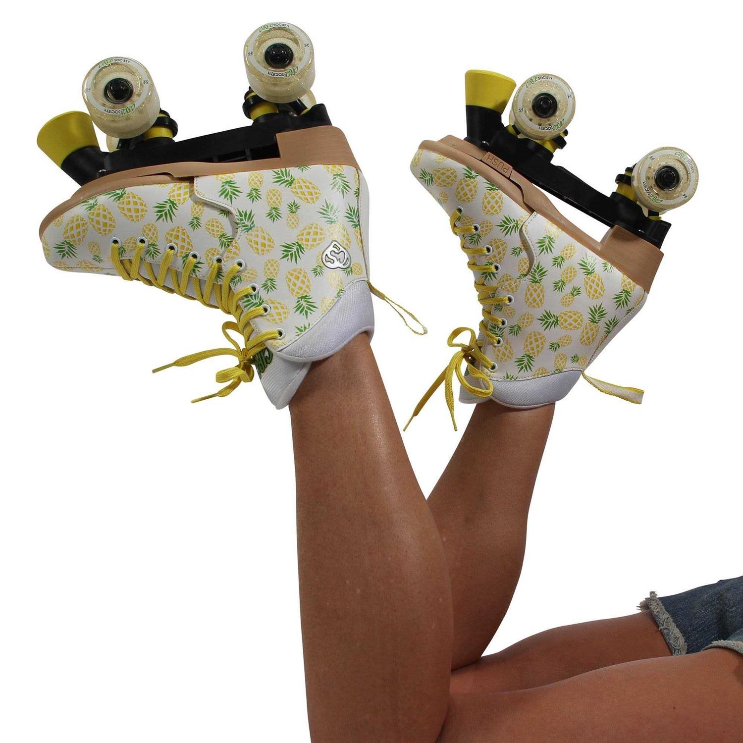 Circle Society Classic Adjustable Roller Skates - Image 3