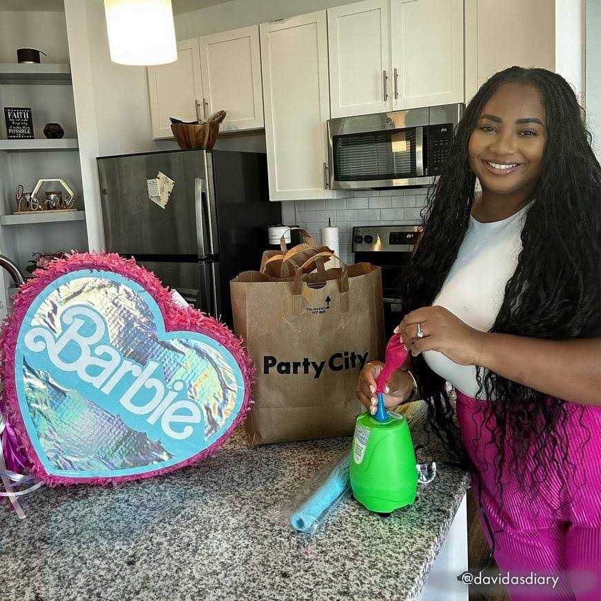 The Balloon Buddy Electric Air Inflator - Image 5