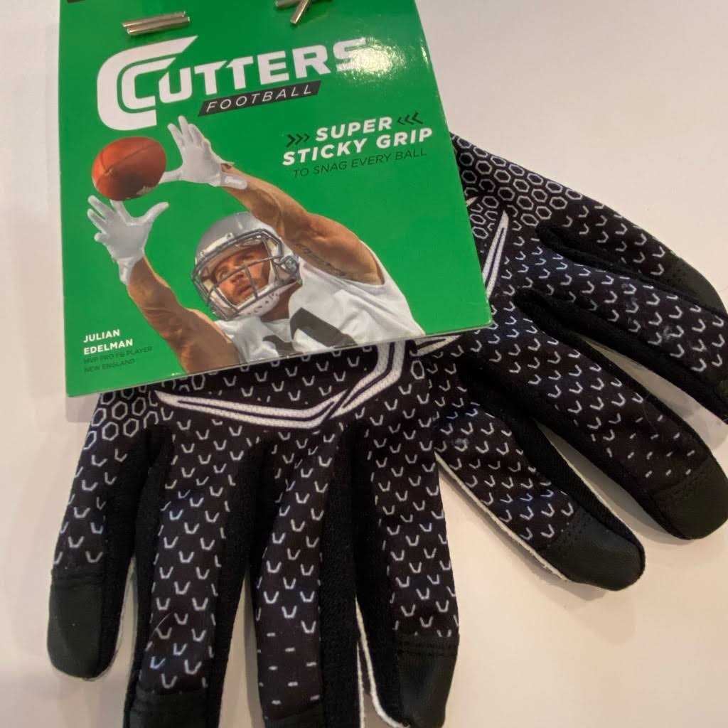 Cutters Game Day Receiver Gloves - Image 4