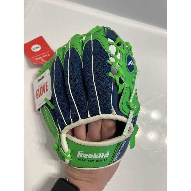 Franklin Sports 9.5'' Meshtek Glove with Ball - Image 4