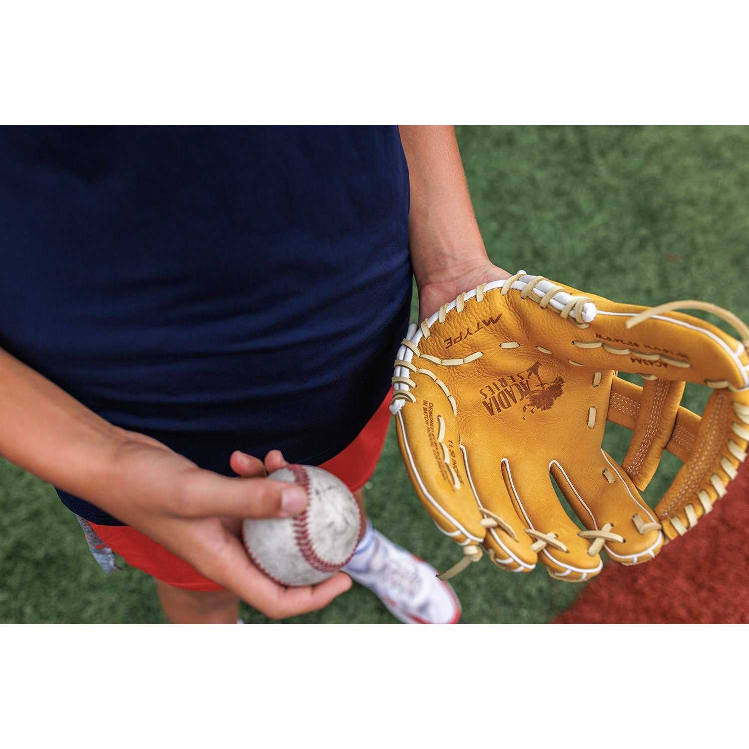 Marucci Acadia M Type 45A3 Baseball Glove - Image 3