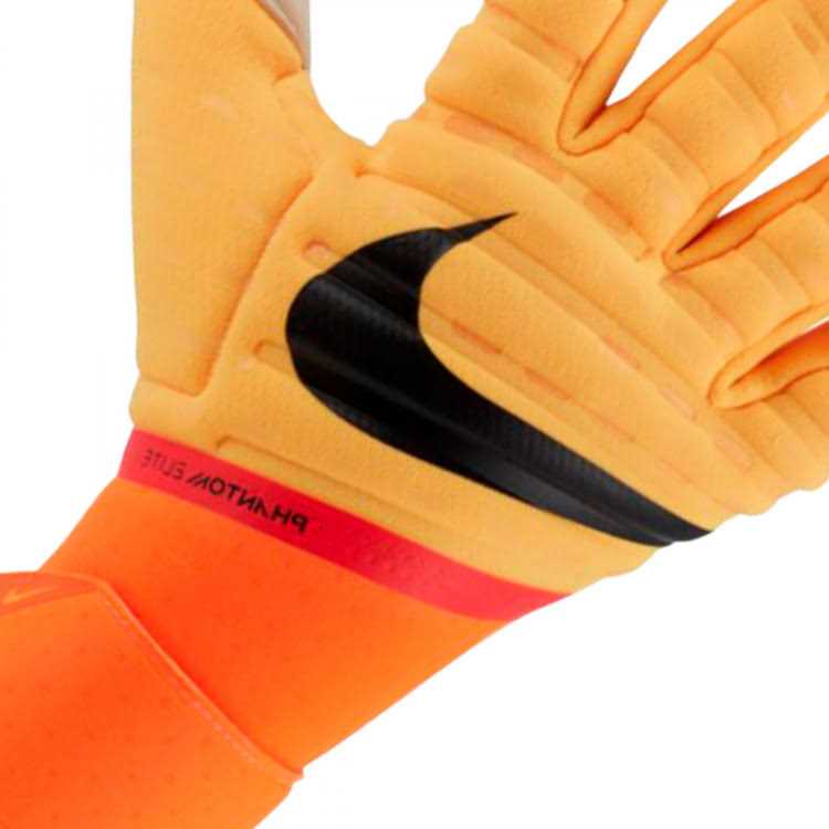 Nike Phantom Elite Goalkeeper Gloves - Image 5