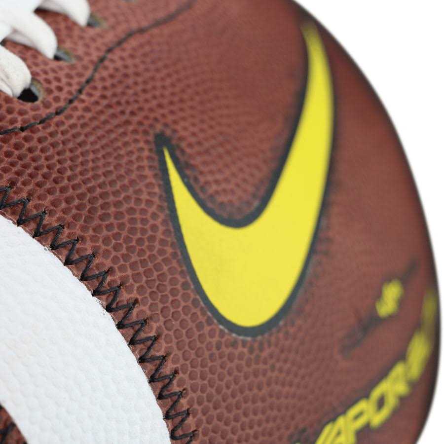 Elite Game Football - Image 3