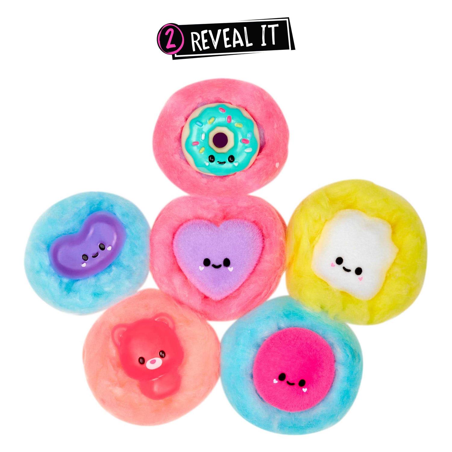 Fluffie Stuffiez Round Candy and Gummy Bear Minis Collectible - Image 5