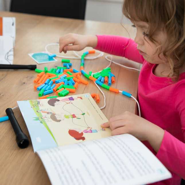 Fat Brain Toys Surprise Ride Make a Jump Rope Activity Kit - Image 4